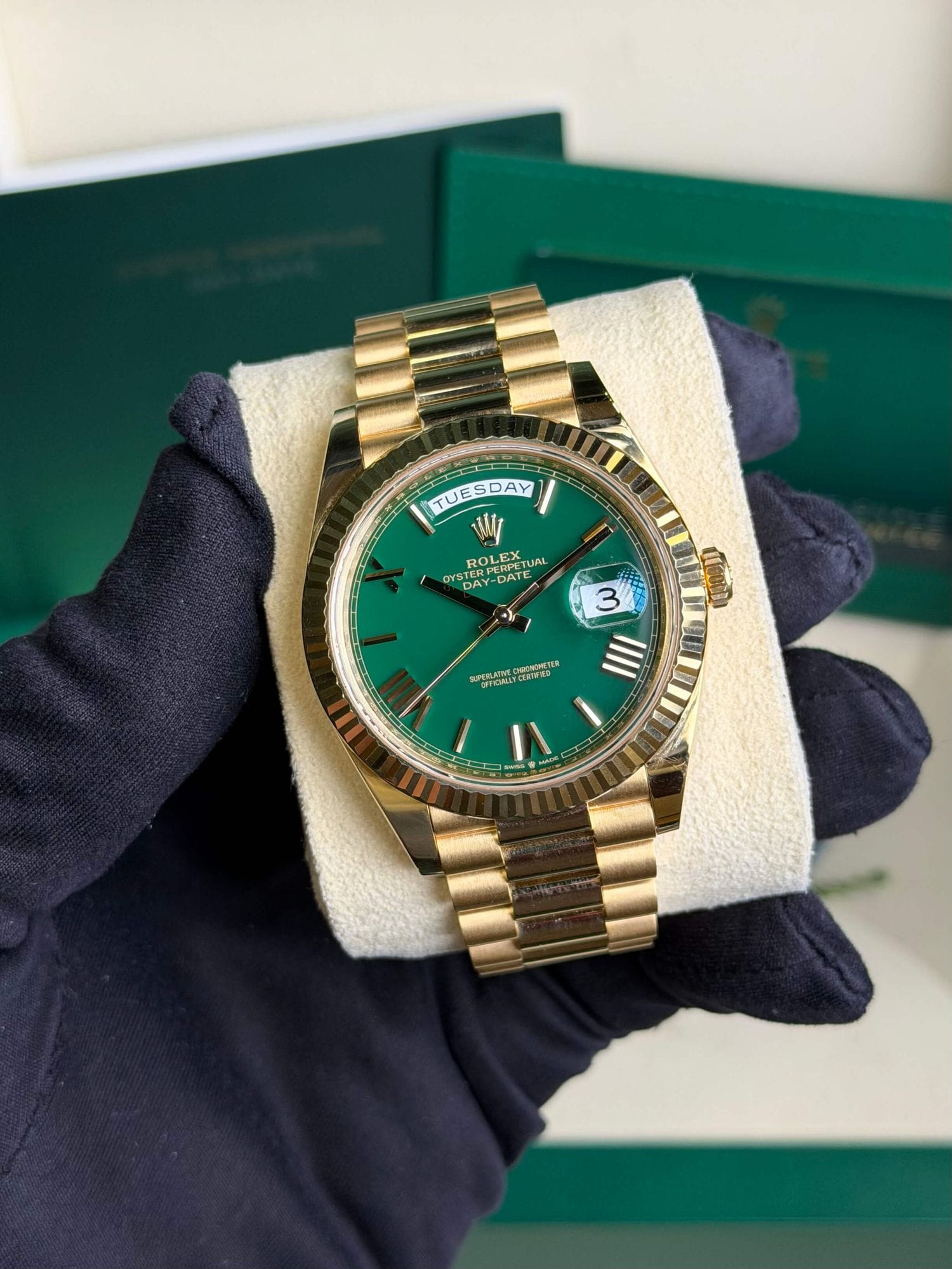 Rolex Day-Date 40 228238-0061 Yellow Gold / Green Roman 2022